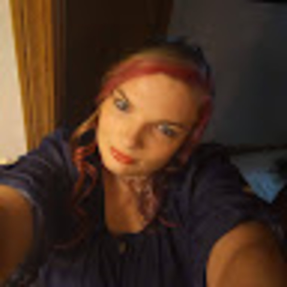 Meet your Posher, Isabella - Picture 1 of 1